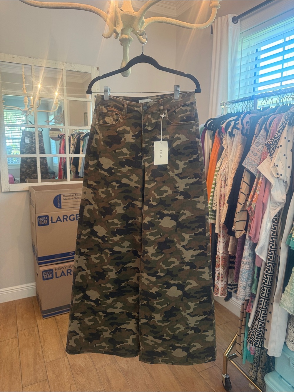 Camouflage Wide-Leg Bottoms - Olive Green Camo